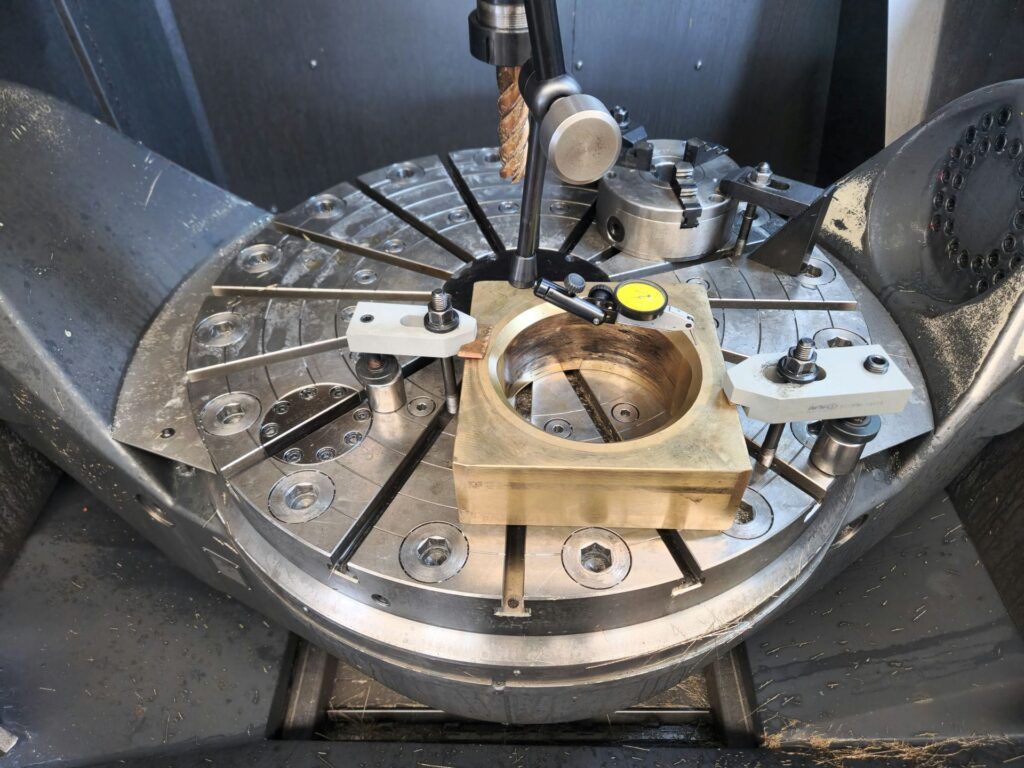 CPP Hub repair - Measurements and rough machining of sliding shoes, preparation for Laser Cladding